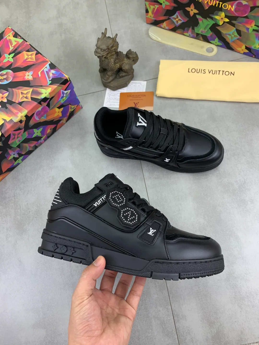 Men's men's shoes 💰P560 new style 💶【LOUIS VUITTON) (original order) new style 🍀LV Louis Vuitton *——LV classic trendy shoes! Made of imported original cowhide and water-dyed cowhide lining. The latest original wear-resistant rubber combination outsole! High quality products! Multiple colors available, code number: 38-46